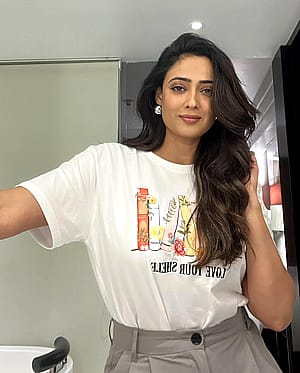 Shweta Tiwari, 44'