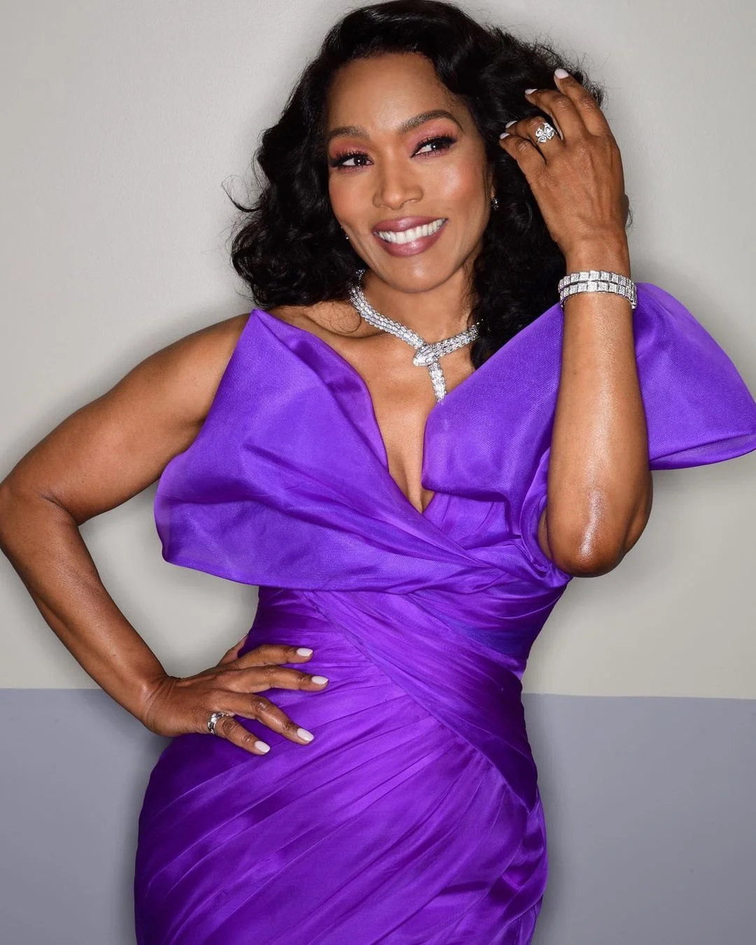 Angela Bassett, 66 picture 2 of 18