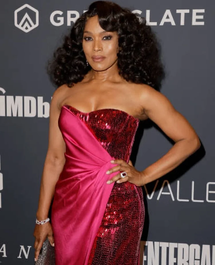 Angela Bassett, 66 picture 7 of 18