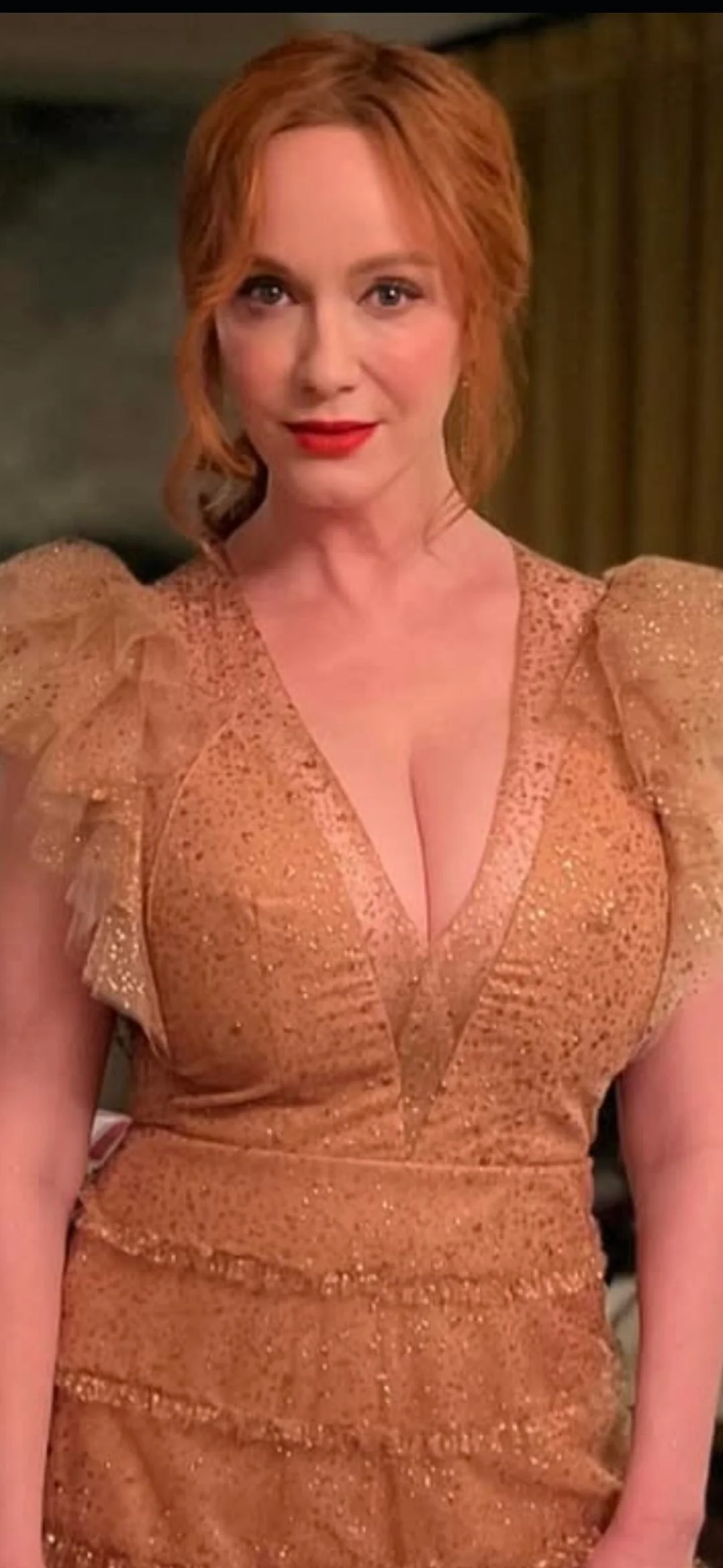 Christina Hendricks, 49 picture 2 of 2