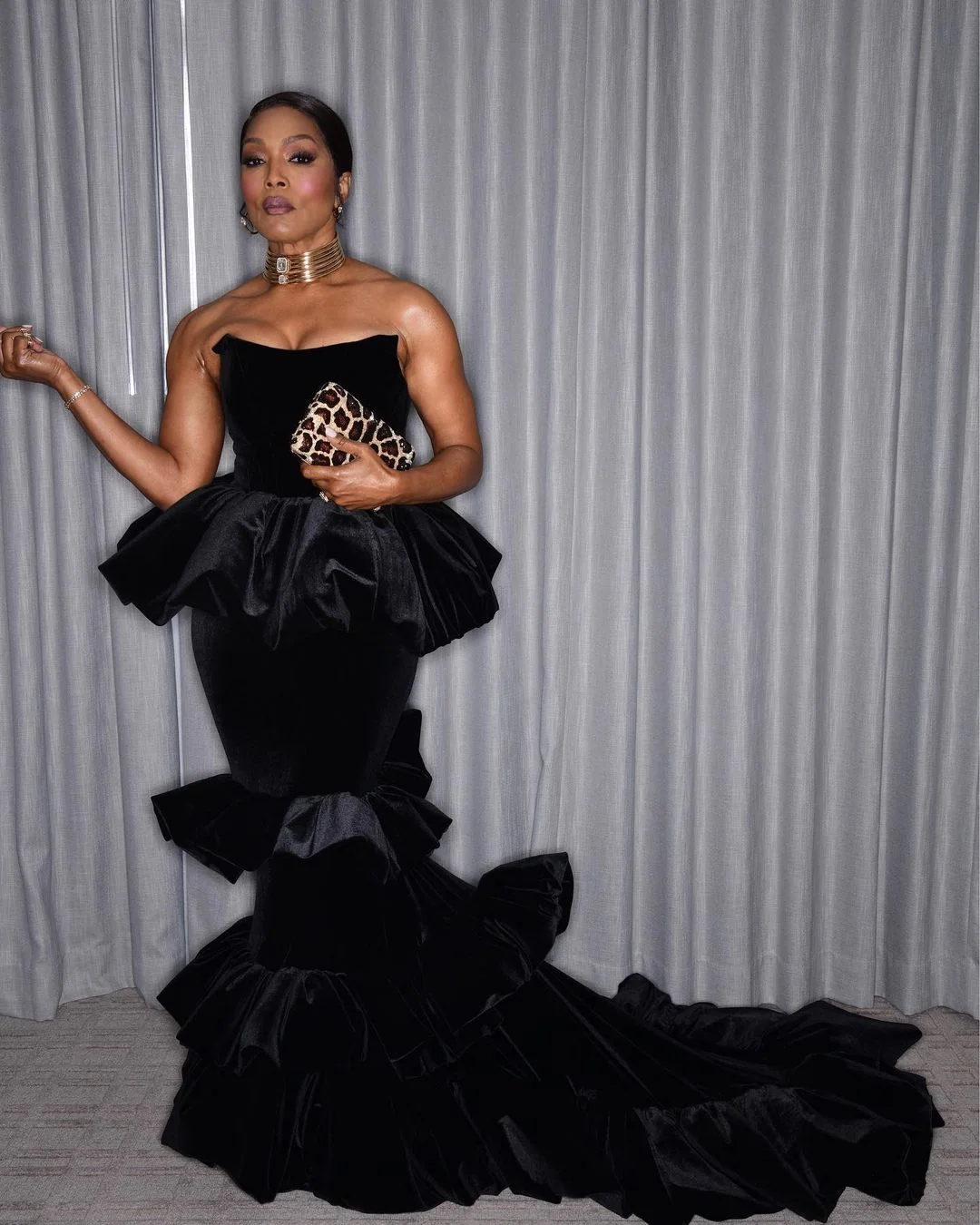 Angela Bassett, 66 picture 17 of 18