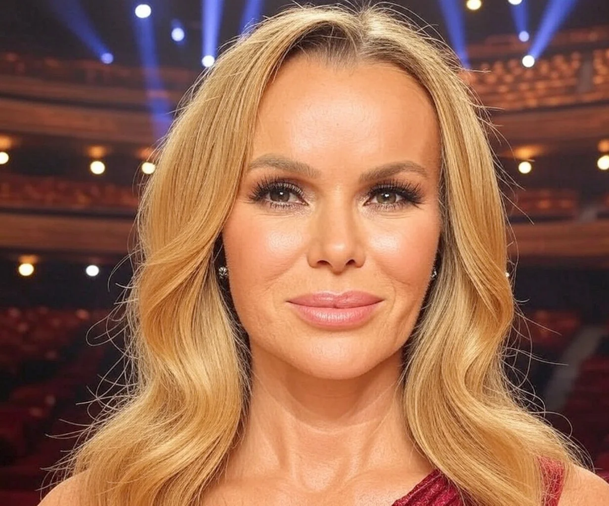 Amanda Holden, 53 picture 4 of 4