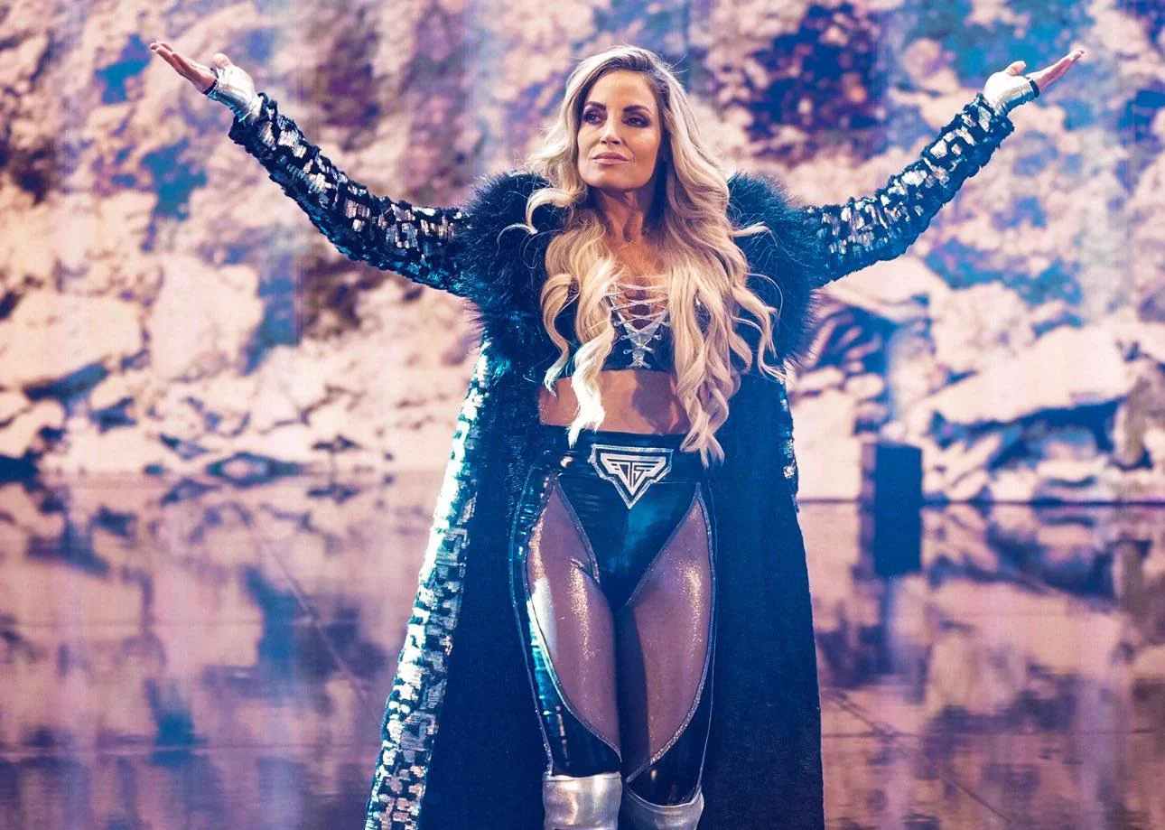 Trish Stratus, 47 picture 1 of 1