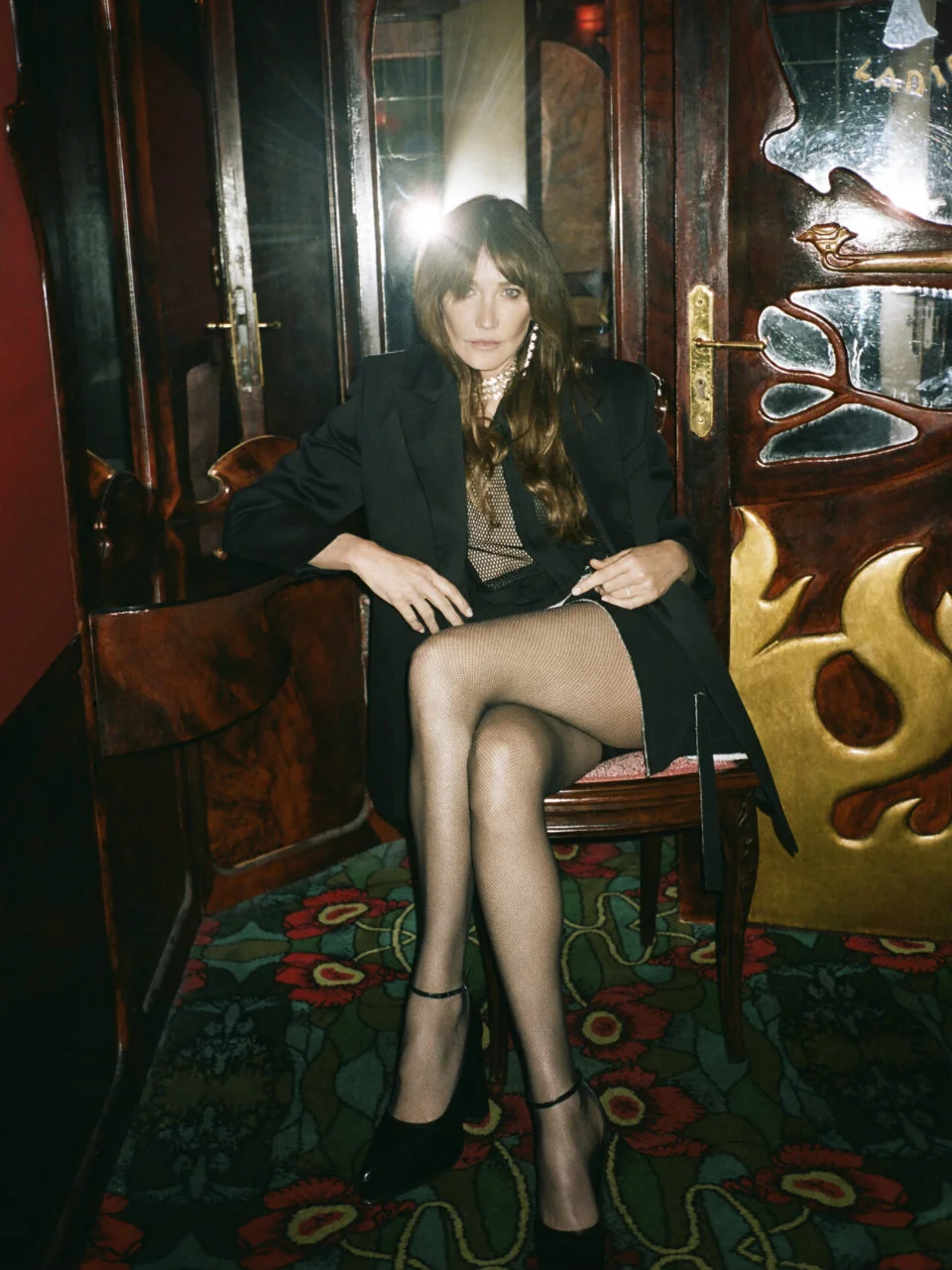 Carla Bruni, 55 picture 1 of 4
