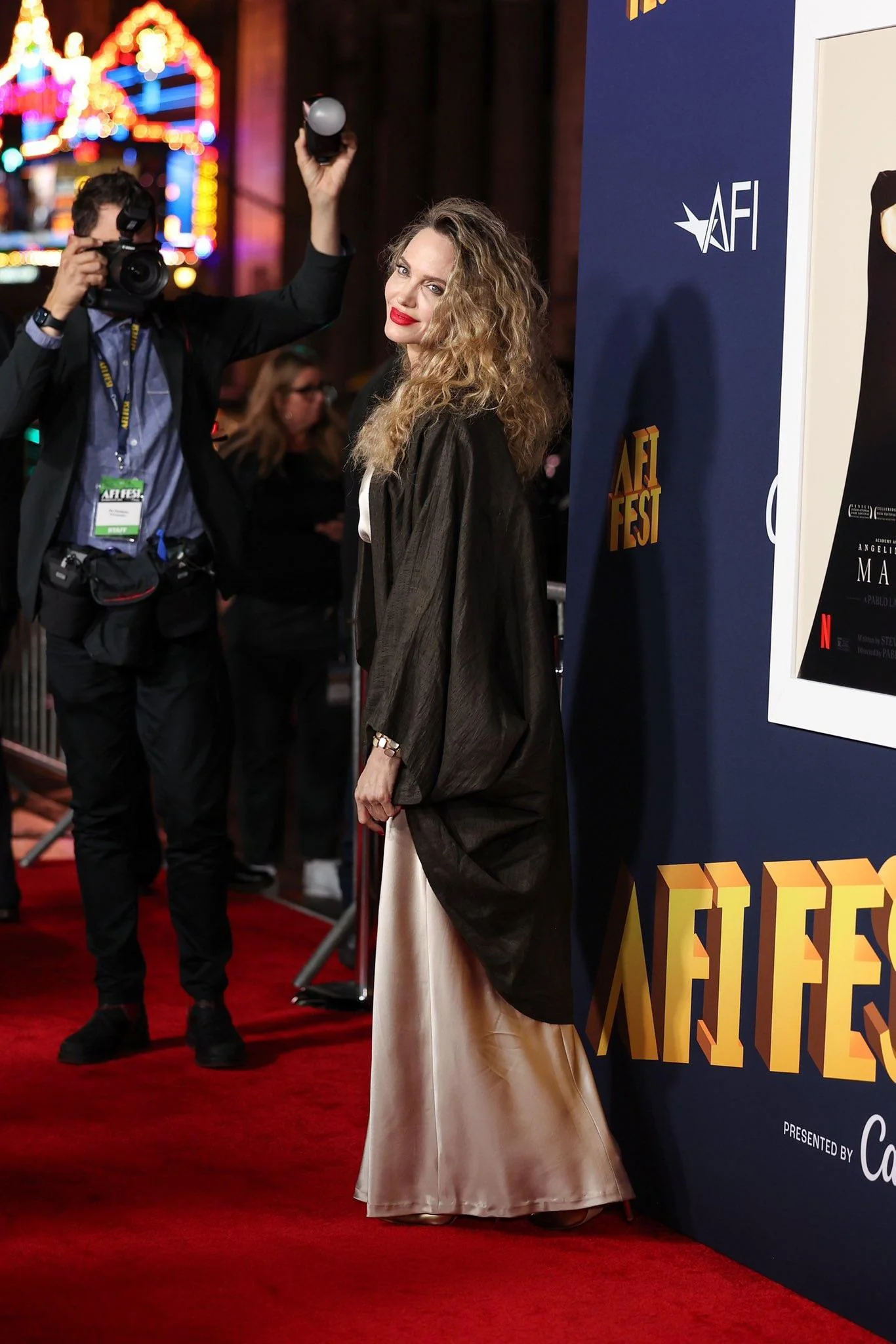 Angelina Jolie, 49 picture 3 of 8