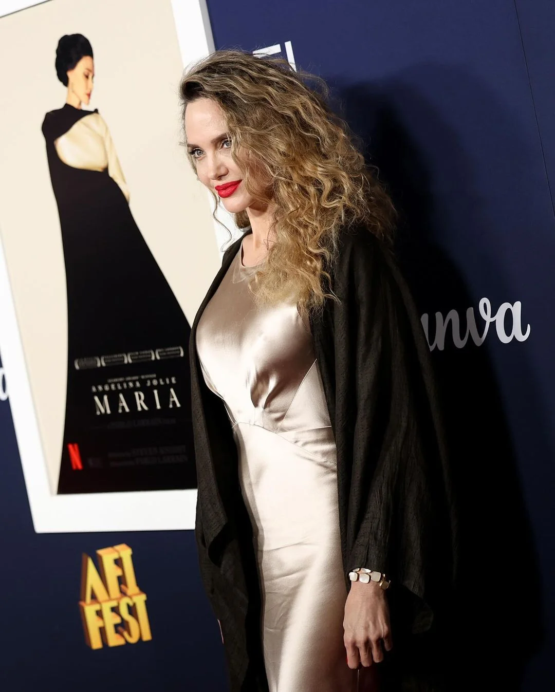 Angelina Jolie, 49 picture 6 of 8