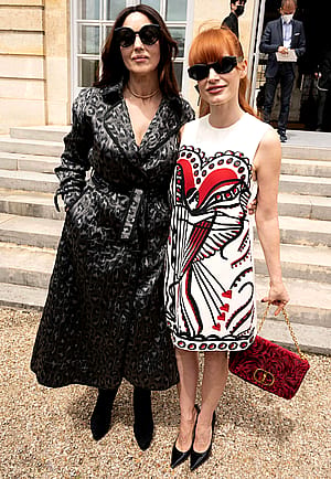 Monica Bellucci, 56 & Jessica chastain, 44'
