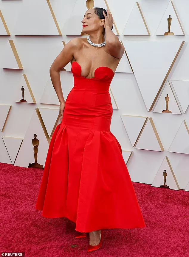 Tracee Ellis Ross, 52. picture 3 of 3