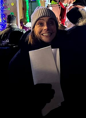 Fiona Dourif, 43'
