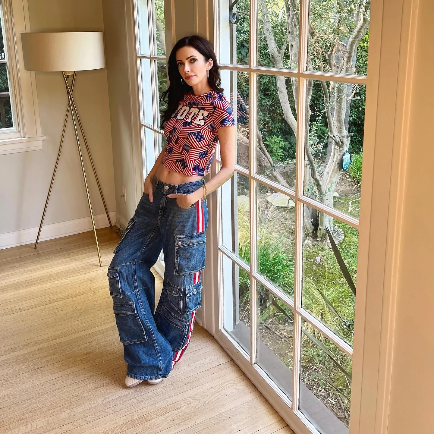 Bitsie Tulloch, 43 picture 3 of 3