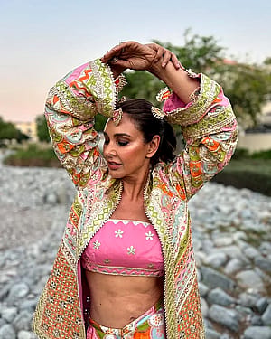 Lisa Ray, 52'
