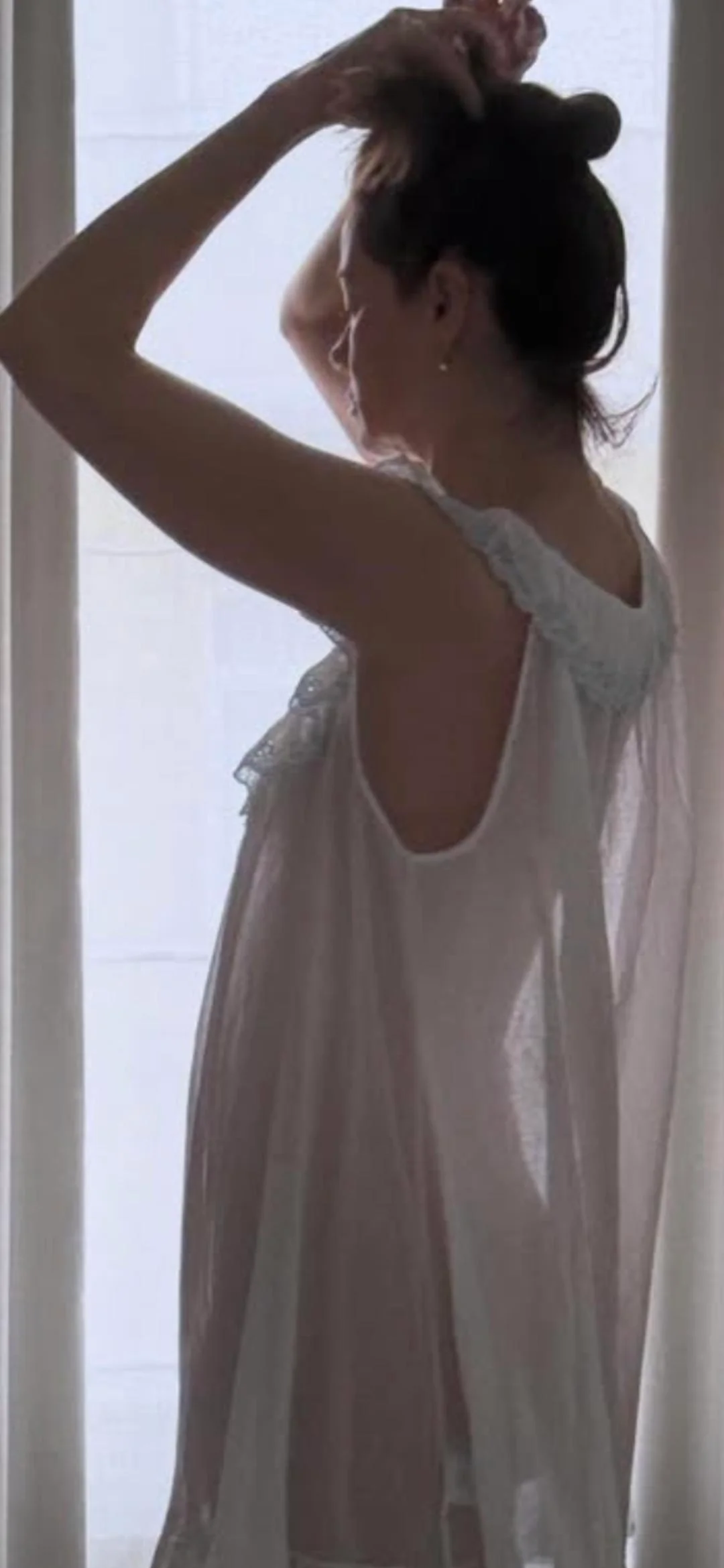 Michelle Monaghan, 48 picture 2 of 2