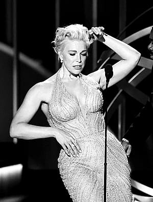 Hannah Waddingham, 49'