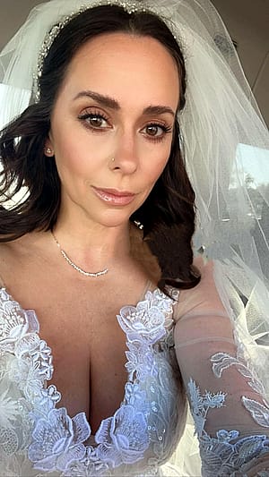 Jennifer Love Hewitt, 45'