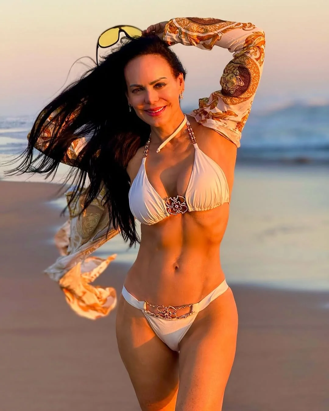 Maribel Guardia, 65 picture 2 of 3
