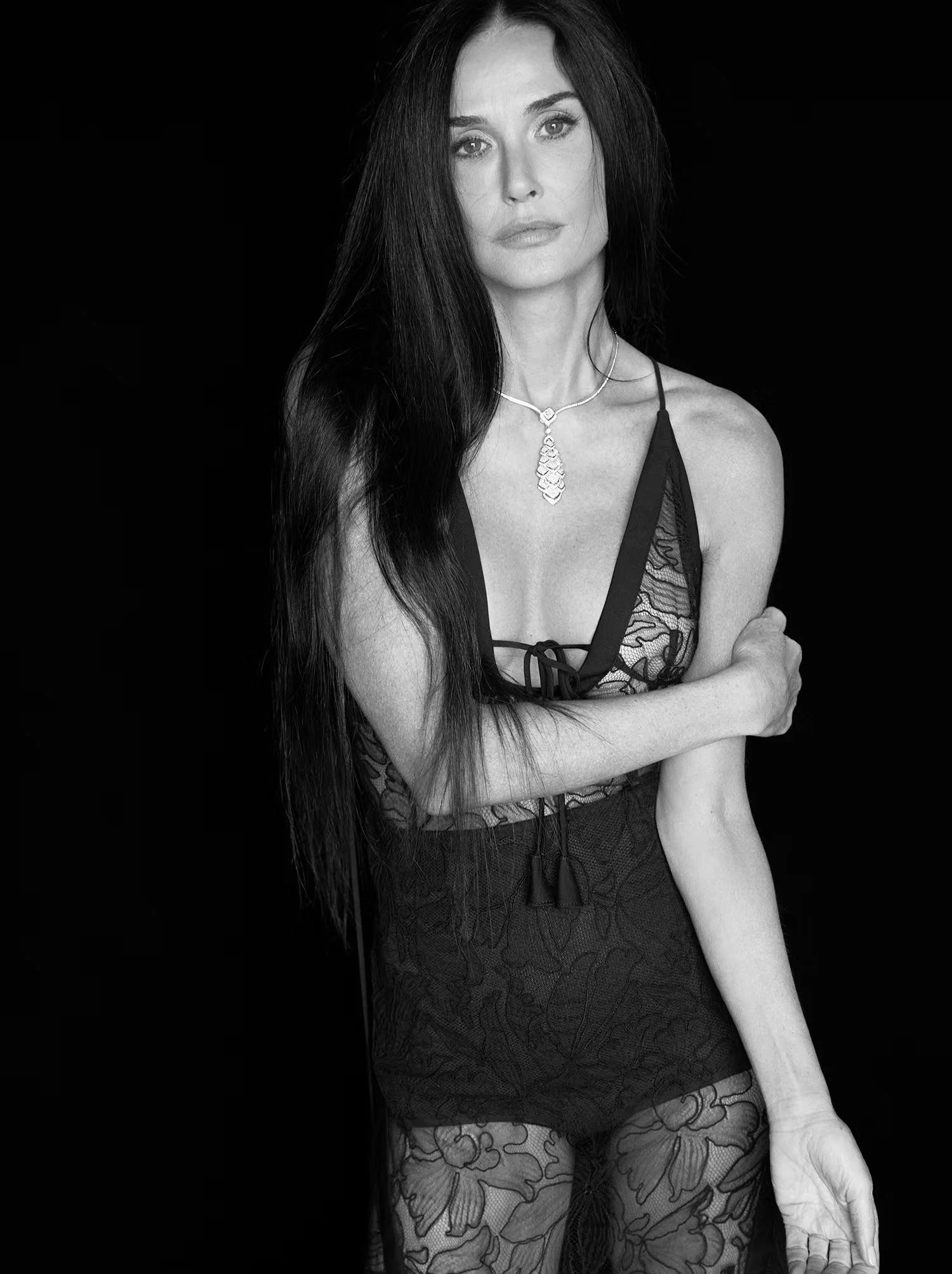 Demi Moore, 62 picture 2 of 2