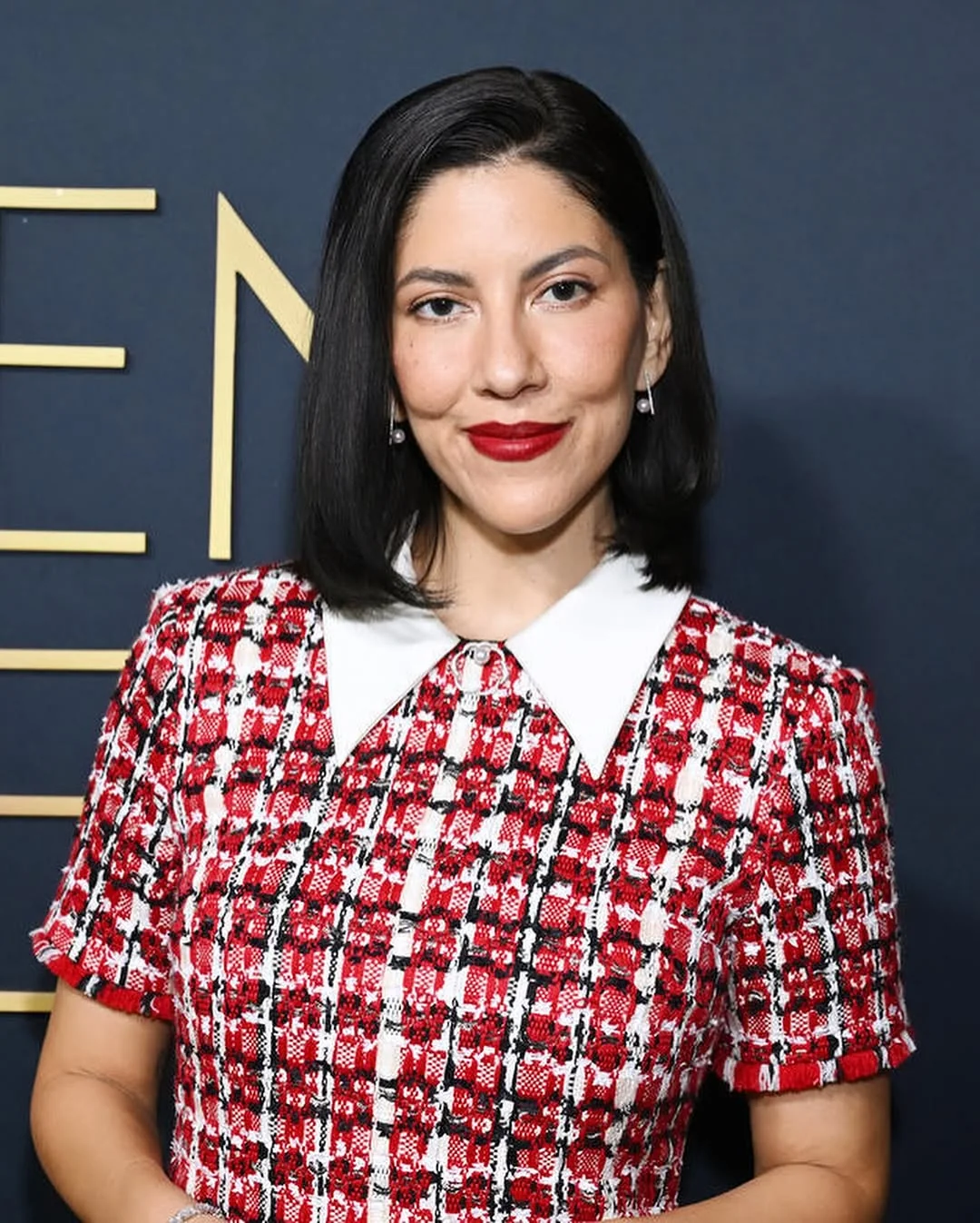 Stephanie Beatriz, 43 picture 4 of 4