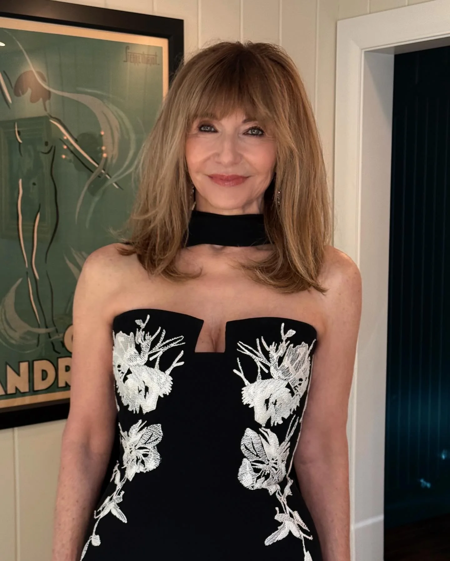 Mary Steenburgen, 71 picture 1 of 2