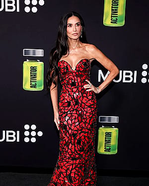 Demi Moore, 61'