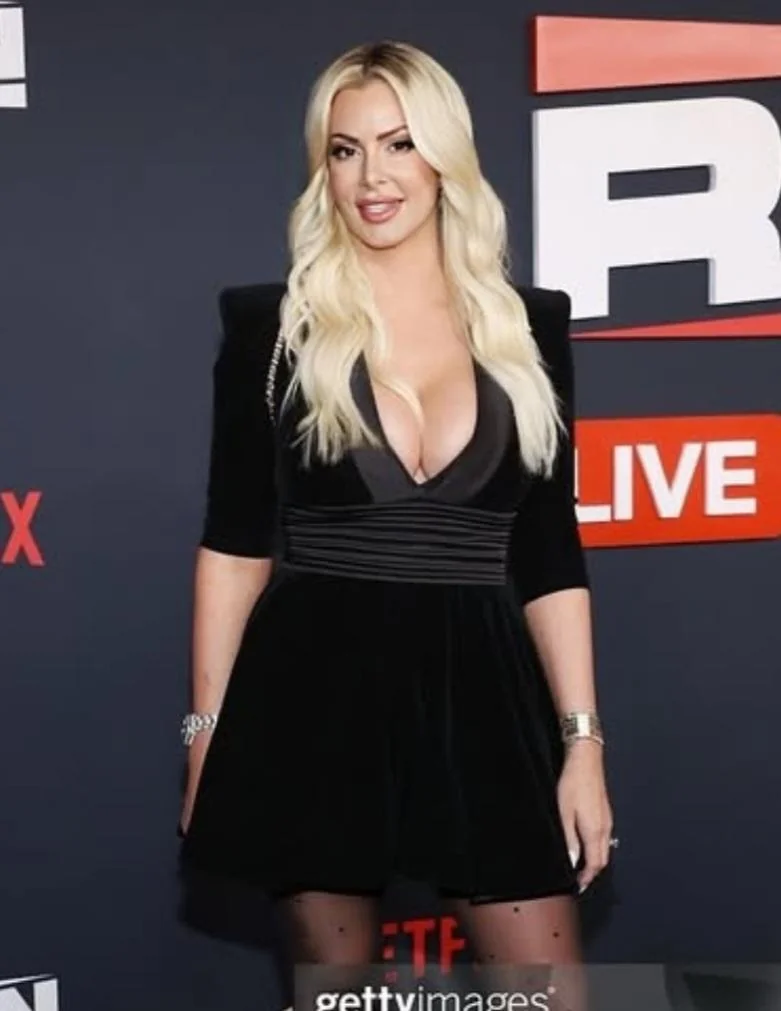 Maryse Mizanin, 41 picture 2 of 13