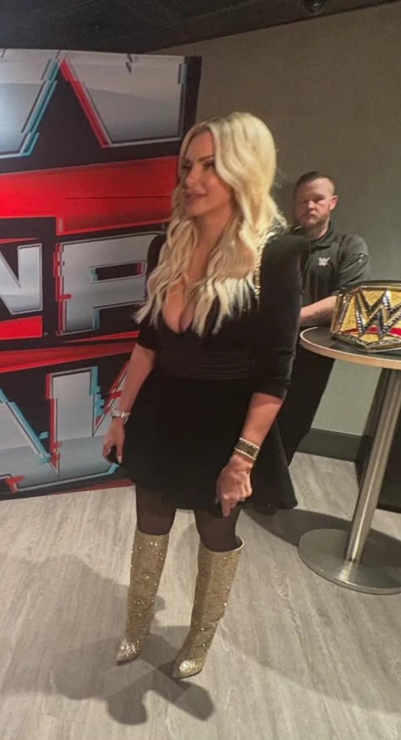 Maryse Mizanin, 41 picture 11 of 13
