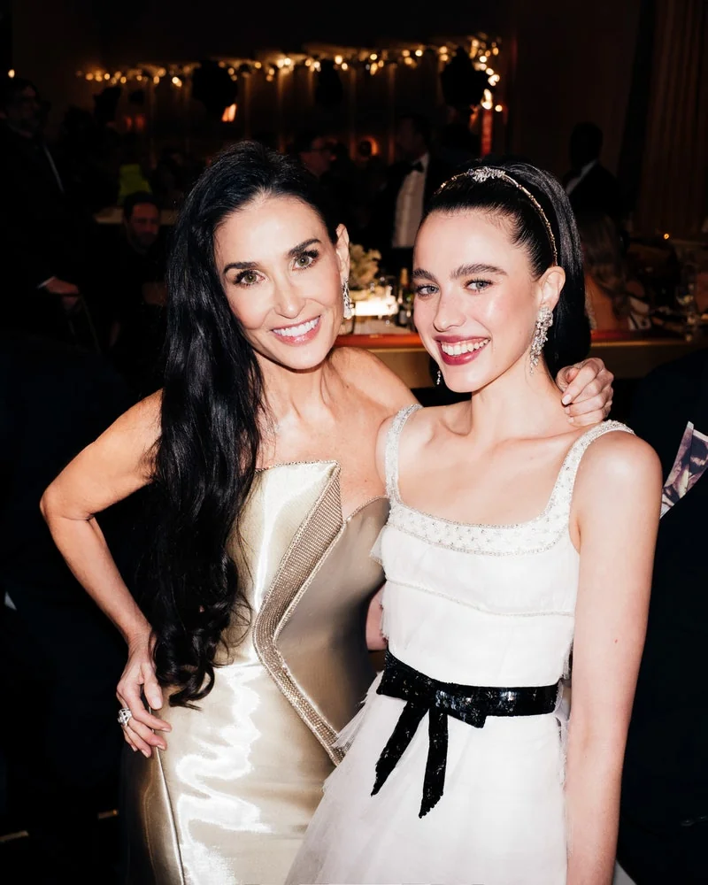 Demi Moore, 62 picture 2 of 2