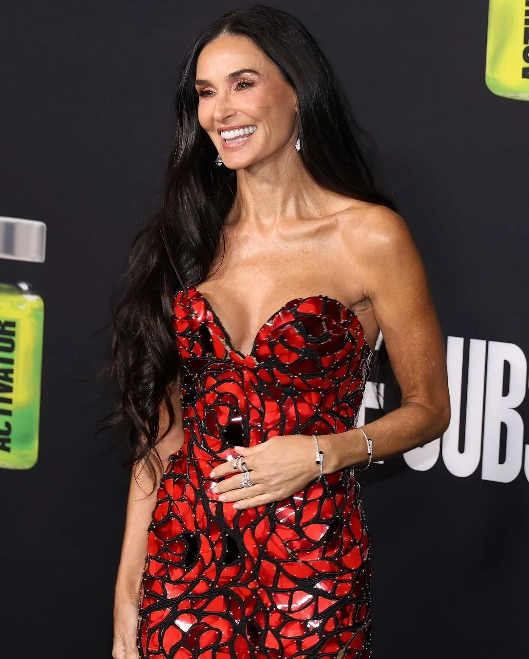 Demi Moore, 61 picture 6 of 8